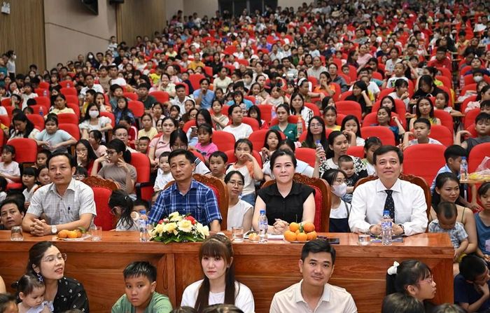 Những hình ảnh sinh động trong bộ phim hoạt hình “Dế Mèn: Cuộc phiêu lưu tới Xóm Lầy Lội” thu hút sự quan tâm của đông đảo thiếu nhi