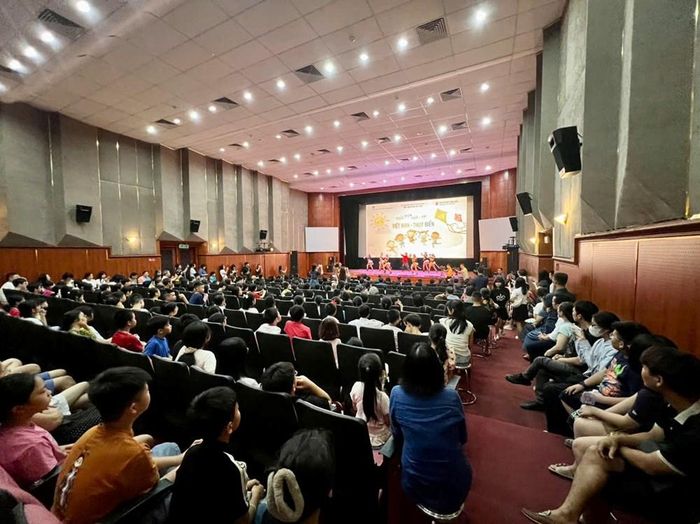 Quang cảnh buổi lễ