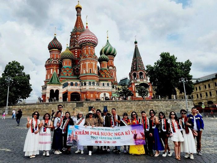 Năm 2025 có hơn 40.000 lượt khách Việt Nam sang thăm Liên bang Nga, trong đó Matxcova và Saint - Petersburg là hai điểm đến được ưa chuộng nhất