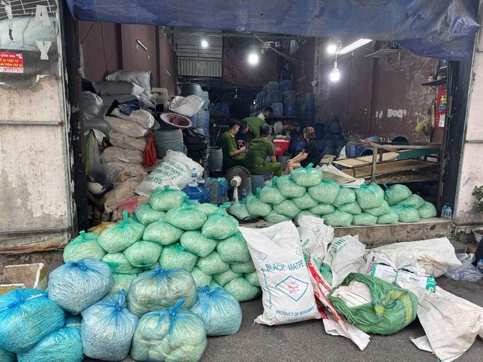 Tang vật bị thu giữ. Ảnh: C.A