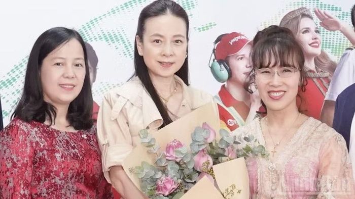 Vietjet và Muang Thai ký thỏa thuận hợp tác chiến lược nhằm thúc đẩy các hoạt động hợp tác kinh doanh và thể thao, văn hóa, phát triển cộng đồng giữa Việt Nam, Thái Lan và khu vực.