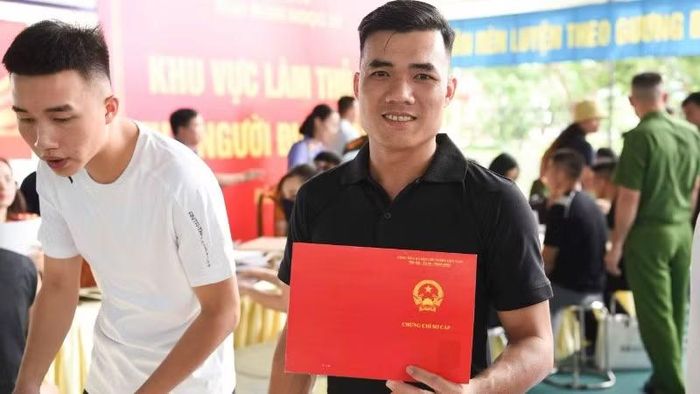 Nhiều phạm nhân trong ngày trở về hòa nhập với cộng đồng có thêm chứng chỉ nghề.