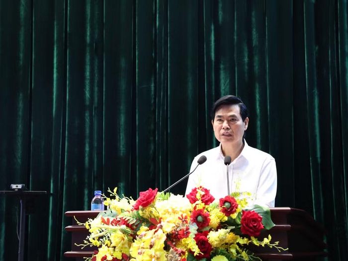 Đồng chí Hoàng Quốc Khánh, Ủy viên Trung ương Đảng, Bí thư Tỉnh ủy Lạng Sơn phát biểu kết luận Hội nghị.