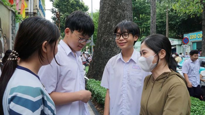 Kỳ thi tuyển sinh lớp 10 công lập năm học 2026-2027 tại Thành phố Hồ Chí Minh tổ chức tại 242 điểm thi, với hơn 6.440 phòng thi.