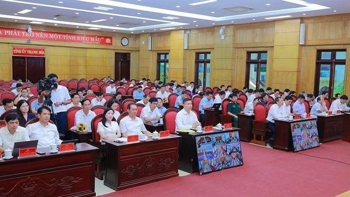 Các đại biểu tham dự hội nghị.