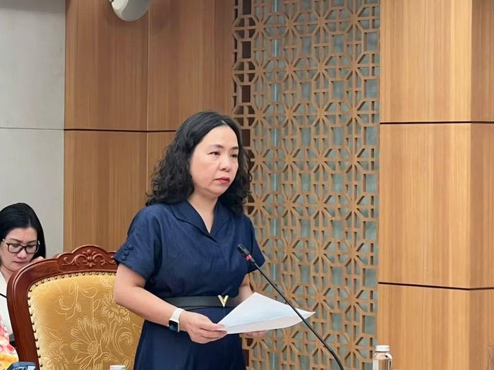Bà Trần Diệu An, Cục phó Cục Quản lý công sản, Bộ Tài chính báo cáo tình hình sắp xếp cơ sở nhà, đất dôi dư sau sáp nhập.