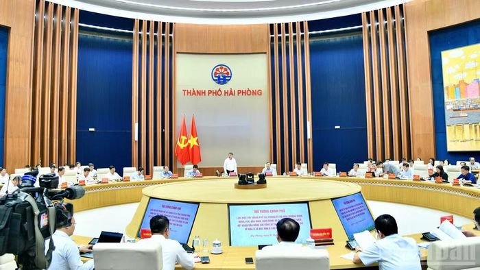 Quang cảnh cuộc làm việc. (Ảnh: THANH GIANG)