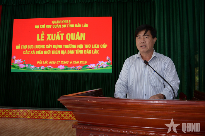  Đồng chí Nguyễn Thiên Văn, Phó chủ tịch UBND tỉnh Đắk Lắk phát biểu chỉ đạo, ghi nhận biểu dương các lực lượng. 
