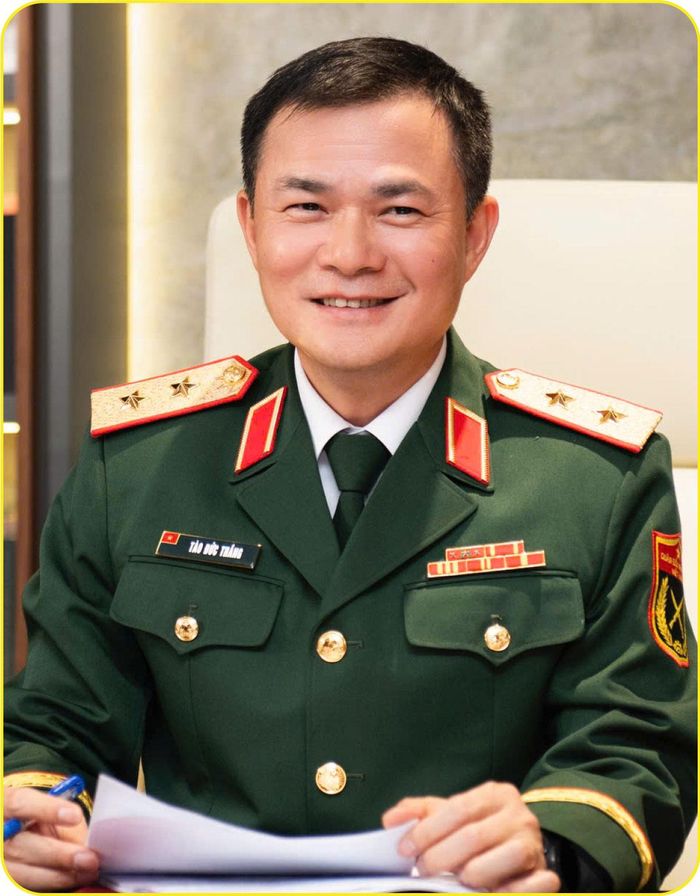 Trung tướng Tào Đức Thắng, Ủy viên Trung ương Đảng, Chủ tịch kiêm Tổng giám đốc Tập đoàn Viettel.