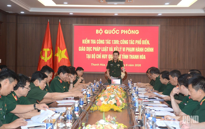  Thượng tướng Nguyễn Văn Gấu yêu cầu các cơ quan đơn vị chủ động phối hợp với các lực lượng chức năng trong đấu tranh phòng, chống tội phạm, ma túy, buôn lậu, gian lận thương mại. 