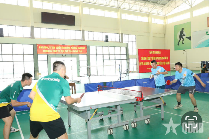 Một trận đấu hấp dẫn tại giải. 