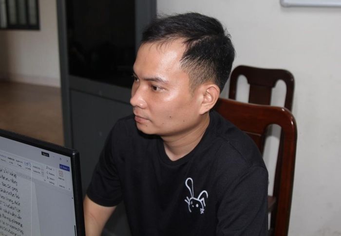 Đối tượng Mạnh tại cơ quan Công an.