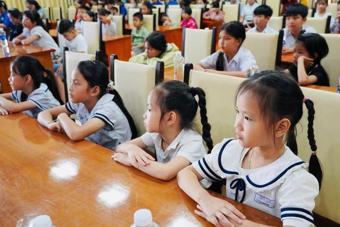 UBND xã cũng tổ chức Diễn đàn “Lắng nghe trẻ em nói”.