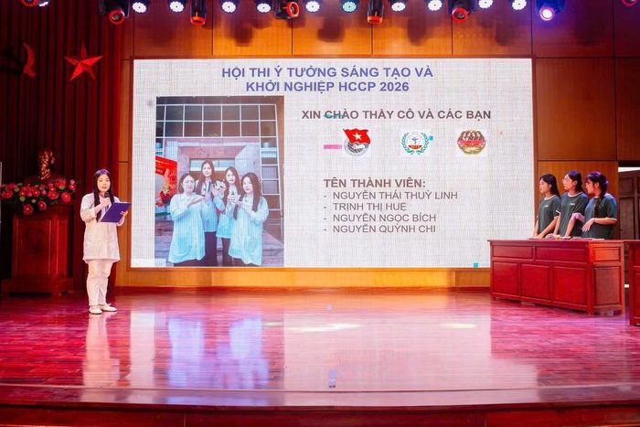 Dự án của Thùy Linh và các thành viên trong nhóm được đánh giá cao nhờ tính sáng tạo và khả năng ứng dụng vào thực tiễn.