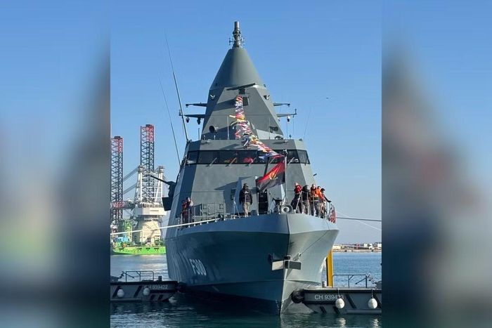 Chiếc tàu hộ vệ đa nhiệm BR71 MK II Combattante đầu tiên của Angola, NRA Ekuikui II, đã được hạ thủy tại Cherbourg vào ngày 10 tháng 3 năm 2026, như một phần của chương trình hiện đại hóa hải quân gồm ba tàu.