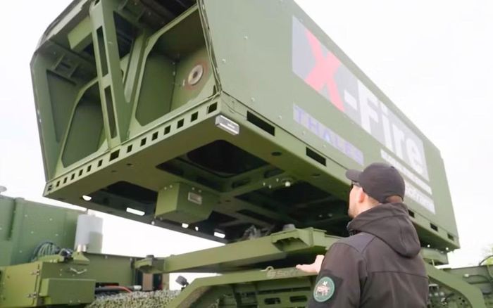 Thales, phối hợp cùng ArianeGroup (đơn vị nổi tiếng với tên lửa đạn đạo phóng từ tàu ngầm M51) trong chương trình FLP-T của Pháp, đã hoàn thành các thử nghiệm bắn đầu tiên đối với hệ thống MLRS cơ động cao X-Fire.