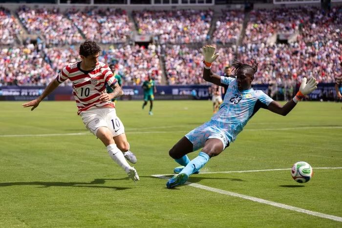 Christian Pulisic (số 10) ghi bàn thắng đầu tiên cho tuyển Mỹ kể từ tháng 11/2024.