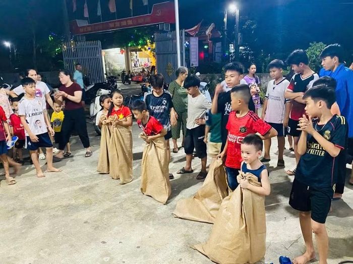 Các hoạt động vui Tết Thiếu nhi tại các xã miền núi Sơn Kim 1 và Phúc Trạch.