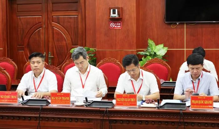 Thành viên Đoàn công tác Bộ GD&amp;ĐT.