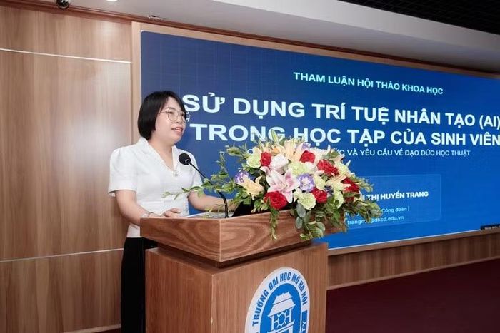 TS Nguyễn Thị Huyền Trang chia sẻ tại hội thảo.
