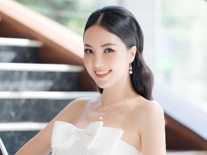 Á hậu Thụy Vân là MC dày dặn kinh nghiệm.