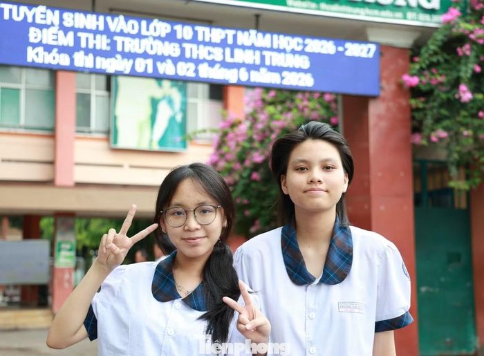Khoảng 16h chiều 1/6, thí sinh đã rời khỏi phòng thi môn Ngoại ngữ.