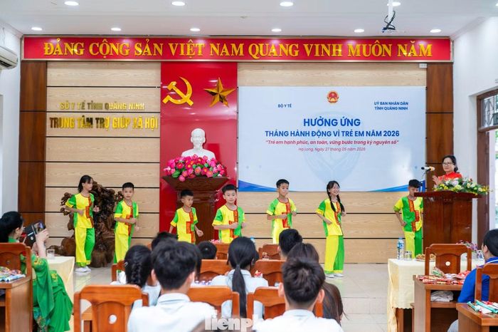 Những năm qua, các chính sách của Đảng và Nhà nước ta về chăm sóc, giáo dục và bảo vệ trẻ em được triển khai hiệu quả, tạo điều kiện tốt hơn cho trẻ em học tập và phát triển toàn diện. Tại Việt Nam, ngày Quốc tế thiếu nhi 1/6 gọi là ngày Tết thiếu nhi, tháng Sáu hằng năm cũng được chọn là Tháng hành động vì trẻ em. Tháng hành động vì trẻ em năm nay có chủ đề “Trẻ em hạnh phúc, an toàn, vững bước trong kỷ nguyên số”.