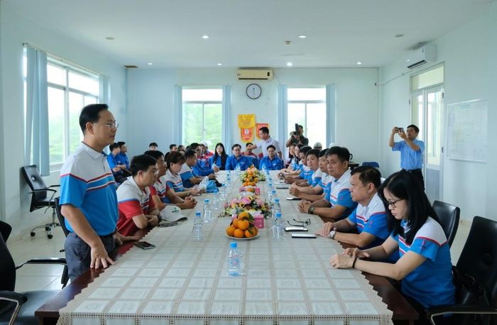 Ông Mai Xuân Hải - Chủ tịch Công đoàn PVOIL phát biểu tại buổi gặp mặt.