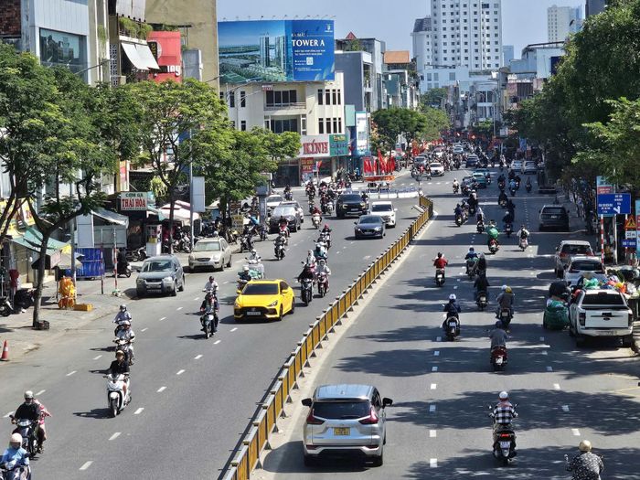 Những hành vi vi phạm tưởng chừng nhỏ như vượt đèn đỏ, sử dụng điện thoại khi lái xe hay đi ngược chiều có thể tạo ra hệ lụy lớn đối với an toàn giao thông và cộng đồng.