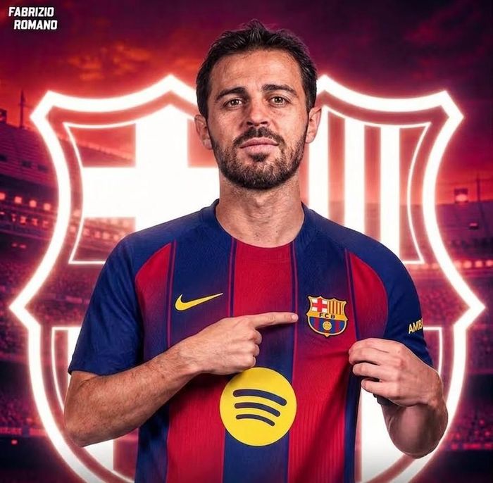 Theo cập nhật mới nhất từ chuyên gia chuyển nhượng Fabrizio Romano, phía Man City chấp nhận lời đề nghị từ Barca hỏi ký Bernardo Silva, người sẽ hết hạn hợp đồng tại Etihad vào 30/6 tới đây. Ảnh: Fabrizio Romano
