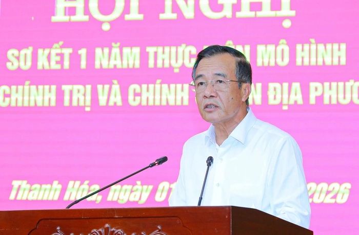 Bí thư Tỉnh ủy Thanh Hóa Lê Đức Thái: cần đổi mới mạnh mẽ tư duy từ “quản lý hành chính” sang “phục vụ, kiến tạo phát triển”, lấy người dân và doanh nghiệp làm trung tâm. Ảnh: BTH