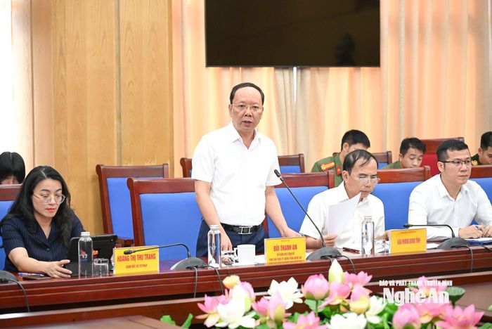 Đồng chí Bùi Thanh An - Ủy viên Ban Thường vụ Tỉnh ủy, Phó Chủ tịch Thường trực UBND tỉnh phát biểu tại buổi làm việc. Ảnh: Thành Cường
