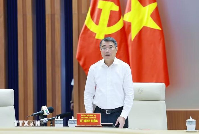 Thủ tướng Lê Minh Hưng làm việc với lãnh đạo Thành phố Hải Phòng và các tỉnh Quảng Ninh, Bắc Ninh, Ninh Bình, Hưng Yên về nhà ở xã hội, nhà ở cho thuê. (Ảnh: Dương Giang/TTXVN)