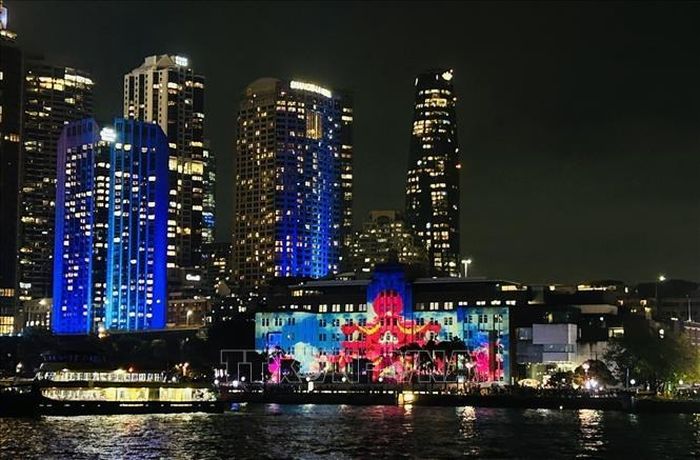 Vivid Sydney 2026 biến thành phố Sydney trở thành một sân khấu nghệ thuật rực rỡ sắc màu.