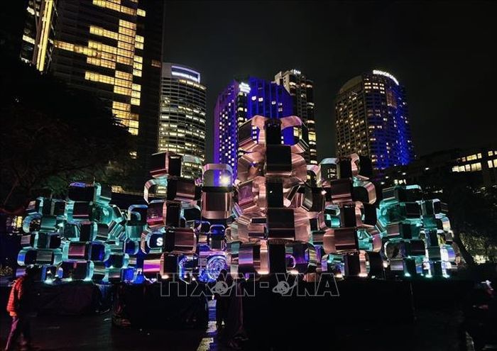 Lễ hội ánh sáng Vivid Sydney 2026 mang đến những trải nghiệm thị giác độc đáo.