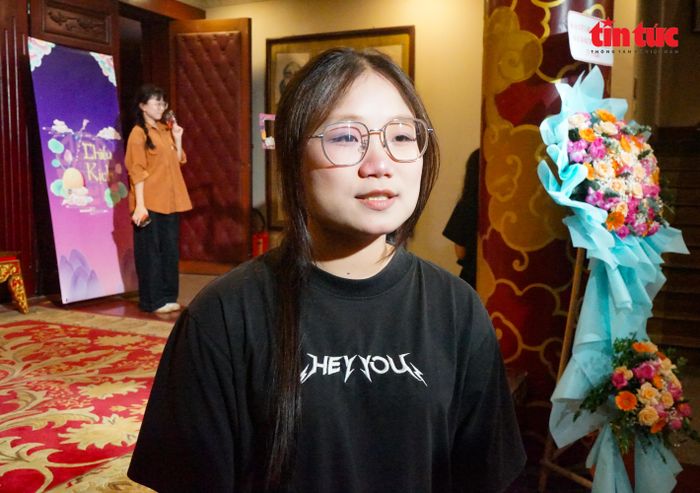Bạn trẻ Vũ Ngọc Trà My hào hứng tham gia chương trình.