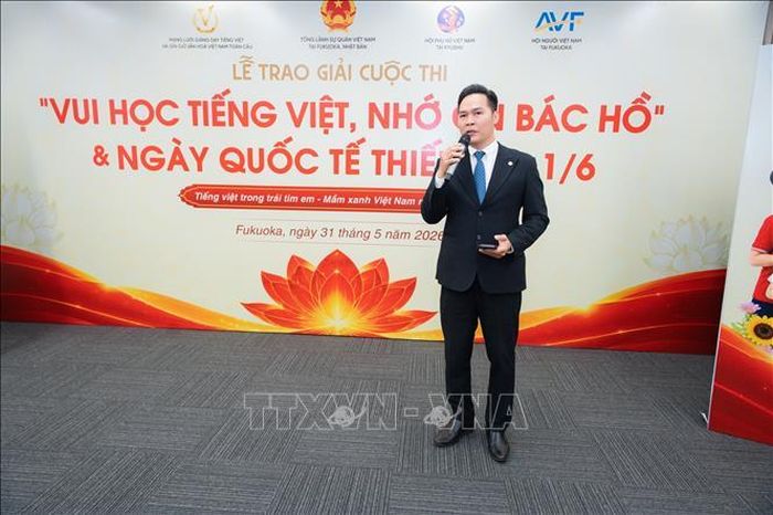 Ông Hoàng Xuân Dũng, Chủ tịch Hội Người Việt Nam tại Fukuoka phát biểu tại sự kiện.