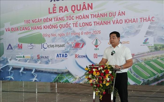 Ông Nguyễn Đức Hùng, Quyền Tổng Giám đốc Tổng Công ty Cảng hàng không Việt Nam phát biểu tại lễ.