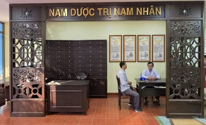 Bộ Y tế đang tích cực “cởi trói” cơ chế bảo hiểm y tế cho y học cổ truyền