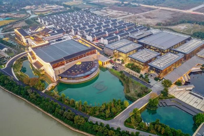 "Ô Trấn cổ thành" mới xây dựng ở Chiết Giang. Ảnh: HK01.