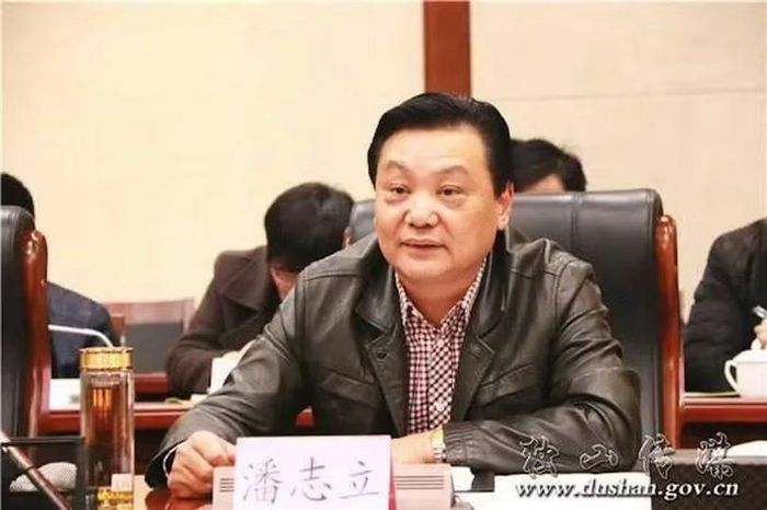 Phan Chí Lập, quan tham ngã ngựa để lại món nợ 40 tỷ NDT cho địa phương. Ảnh: HK01.