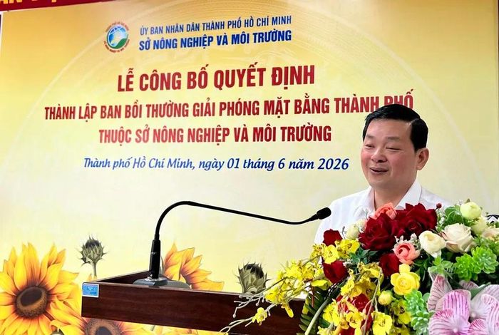  Giám đốc Sở NN-MT Nguyễn Toàn Thắng phát biểu tại lễ công bố. 