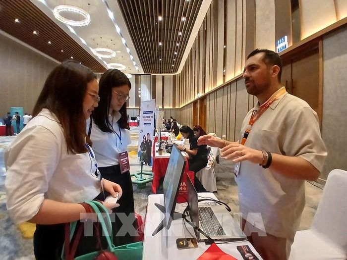 Đà Nẵng đưa ra nhiều chính sách hỗ trợ cho các startup, doanh nghiệp khởi nghiệp để thu hút các dòng vốn đầu tư trong nước và quốc tế. Ảnh: Mỹ Hà - TTXVN