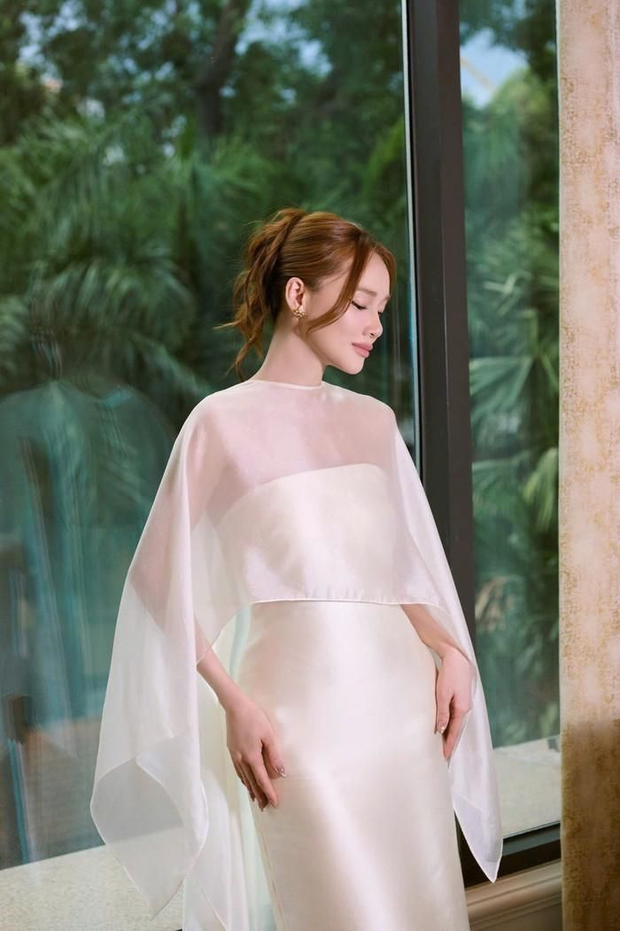 Vẻ đẹp mặn mà, cuốn hút của nữ diễn viên.