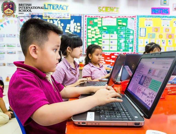 Bảo vệ trẻ em trên môi trường mạng là vấn đề cấp bách hiện nay - Ảnh minh họa: VGP