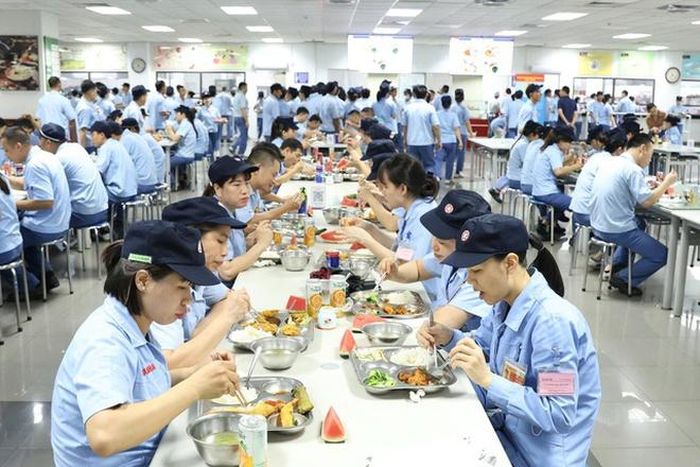 Các cấp công đoàn đã triển khai nhiều chương trình chăm lo thiết thực cho đoàn viên và người lao động