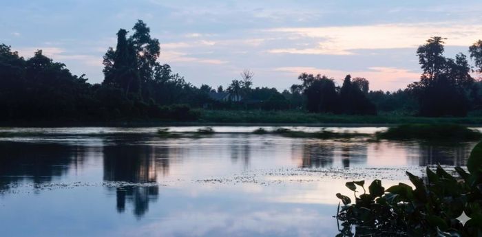 “Sống cùng dòng sông” là lời mời cùng nhau khám phá, thấu hiểu và chung tay gìn giữ những dòng sông lớn.