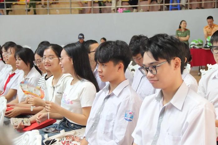 Các cháu con cán bộ chiến sĩ Công an Thanh Hóa đạt thành tích cao năm học 2025-2026