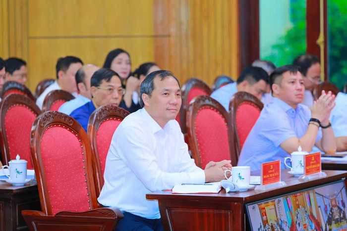 Đồng chí Hoàng Trung Dũng, Ủy viên Trung ương Đảng, Phó Trưởng Ban Thường trực Ban Tổ chức Trung ương dự hội nghị.