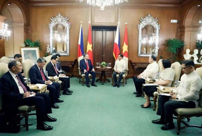 Tổng Bí thư, Chủ tịch nước Tô Lâm và Tổng thống Philippines Ferdinand Romualdez Marcos Jr. hội đàm hẹp. Ảnh: TTXVN